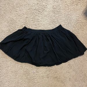 Brandy Melville fabric black mini skirt
